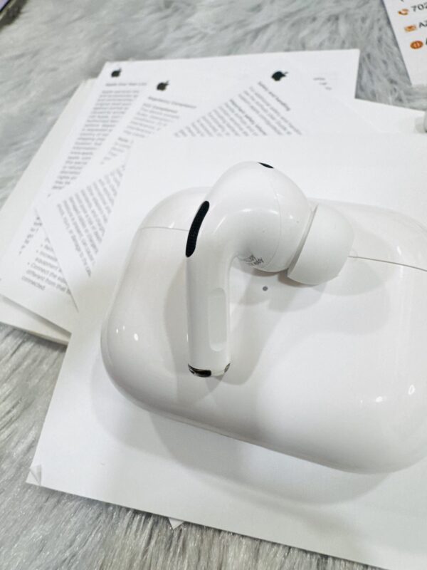 Apple AirPods Pro (2nd generation)